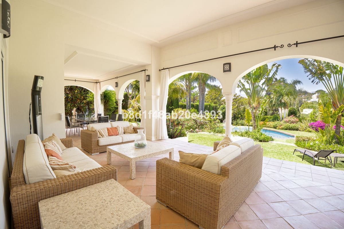 6 sovrum Villa till salu i Estepona med pool garage - 4 600 000 € (Ref: 10125892)