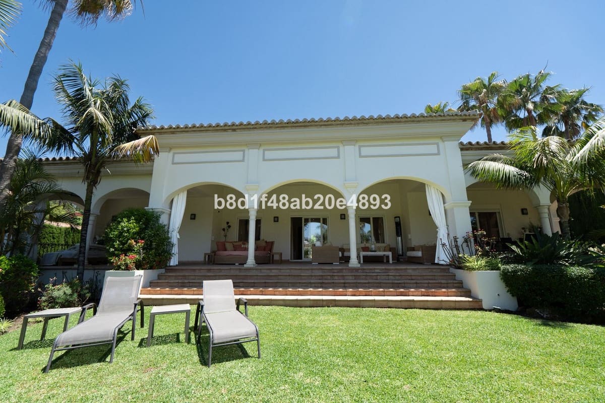 6 sovrum Villa till salu i Estepona med pool garage - 4 600 000 € (Ref: 10125892)