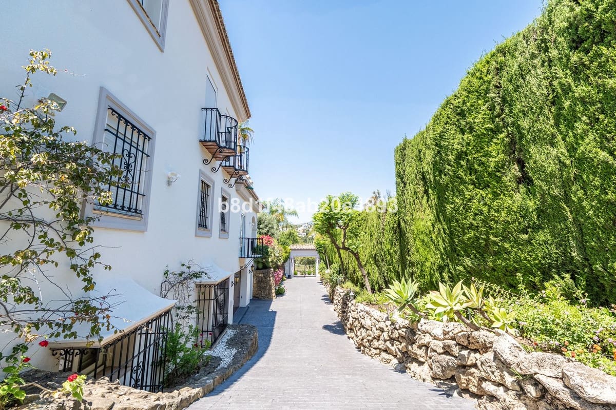 6 sovrum Villa till salu i Estepona med pool garage - 4 600 000 € (Ref: 10125892)