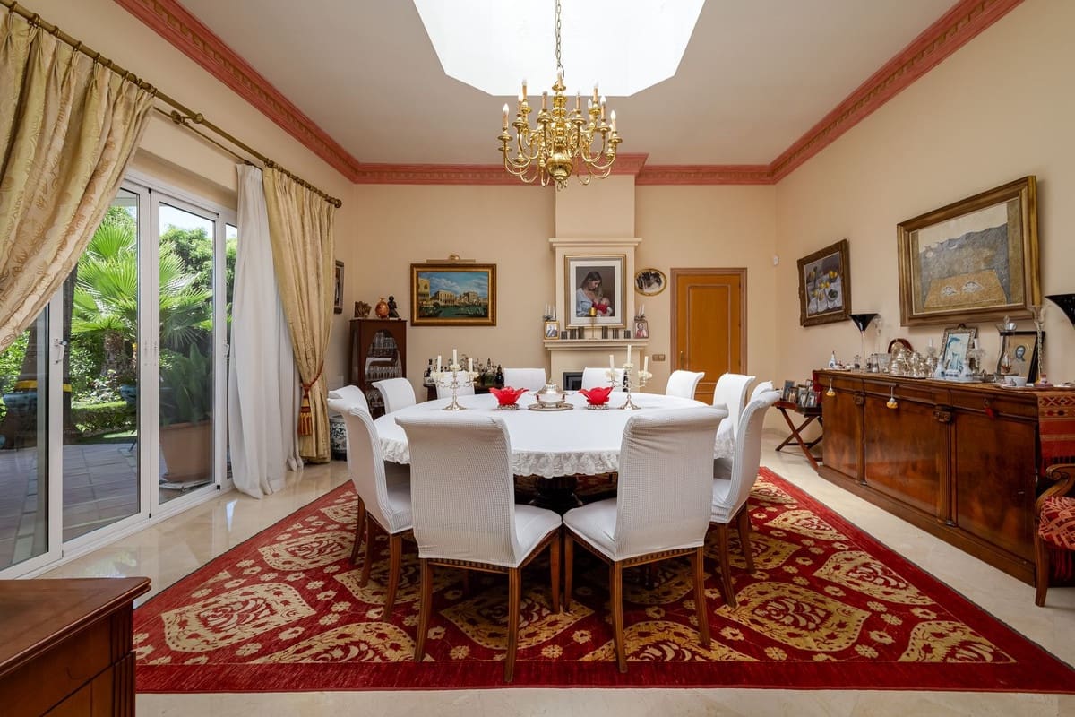 7 slaapkamer Villa te koop in Benahavis met zwembad garage - € 4.800.000 (Ref: 10125899)
