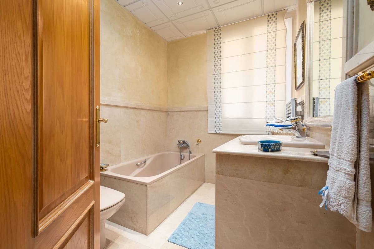 7 slaapkamer Villa te koop in Benahavis met zwembad garage - € 4.800.000 (Ref: 10125899)