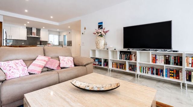 4 sovrum Lägenhet till salu i Marbella med pool - 899 000 € (Ref: 10125901)
