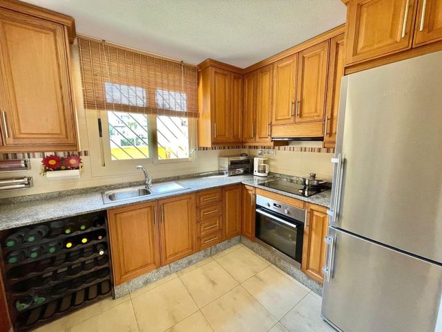 3 chambre Maison de Ville à vendre à El Moncayo - El Pòrtic, Guardamar del Segura avec piscine garage - 247 000 € (Ref: 10125907)