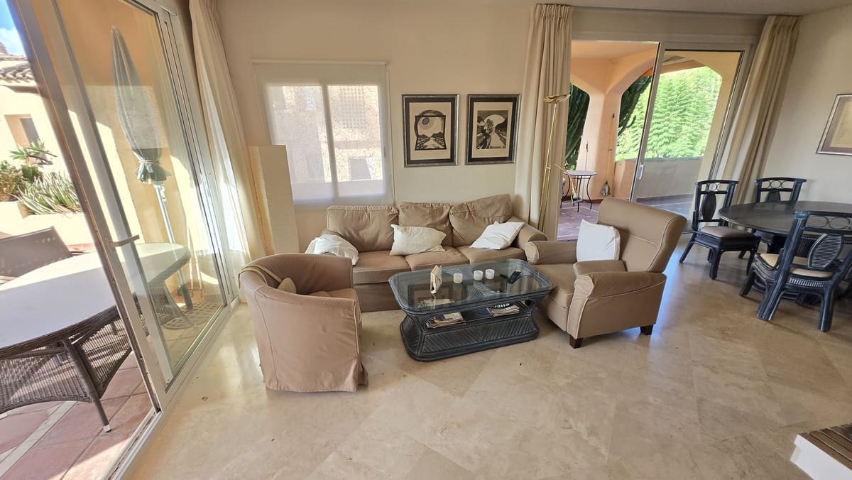 2 soverom Leilighet til salgs i Marbella med svømmebasseng garasje - € 699 000 (Ref: 10125910)