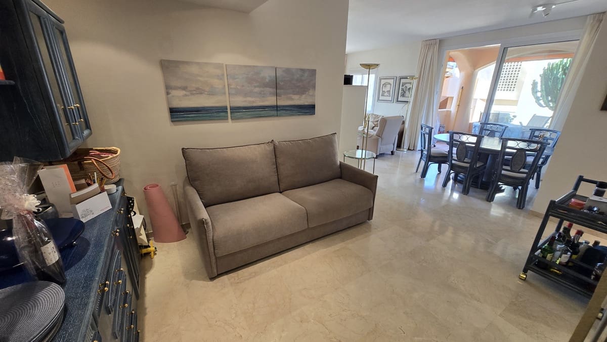 2 soverom Leilighet til salgs i Marbella med svømmebasseng garasje - € 699 000 (Ref: 10125910)
