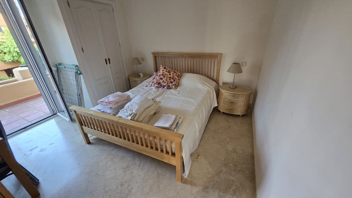 2 soverom Leilighet til salgs i Marbella med svømmebasseng garasje - € 699 000 (Ref: 10125910)
