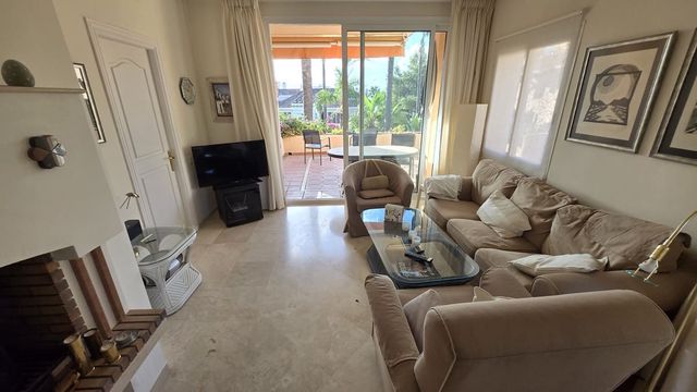 2 soverom Leilighet til salgs i Alicate, Marbella med svømmebasseng garasje - € 699 000 (Ref: 10125910)