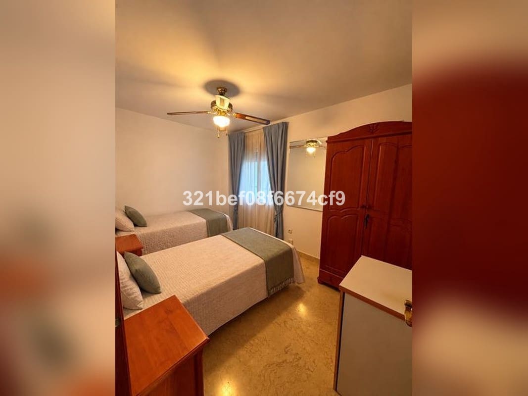 3 makuuhuone Huoneisto myytävänä paikassa Estepona mukana 
autotalli - 403 000 € (Ref: 10125911)