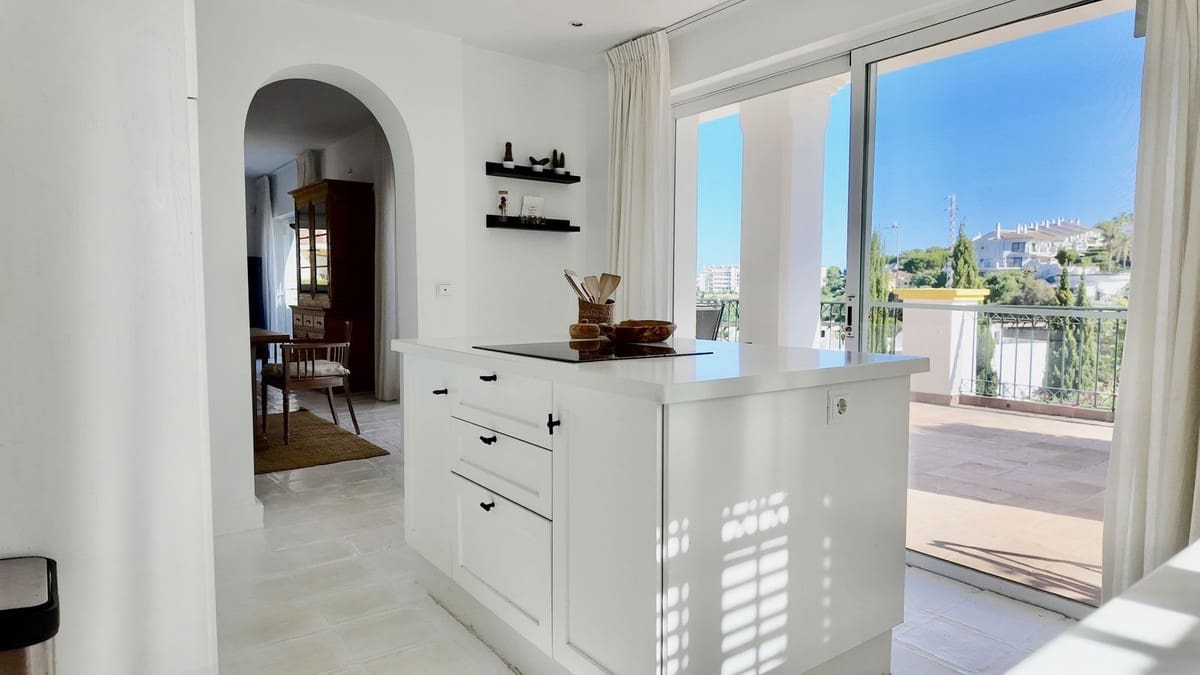3 Zimmer Villa zu verkaufen in Miraflores mit Pool Garage - 675.000 € (Ref: 10125919)