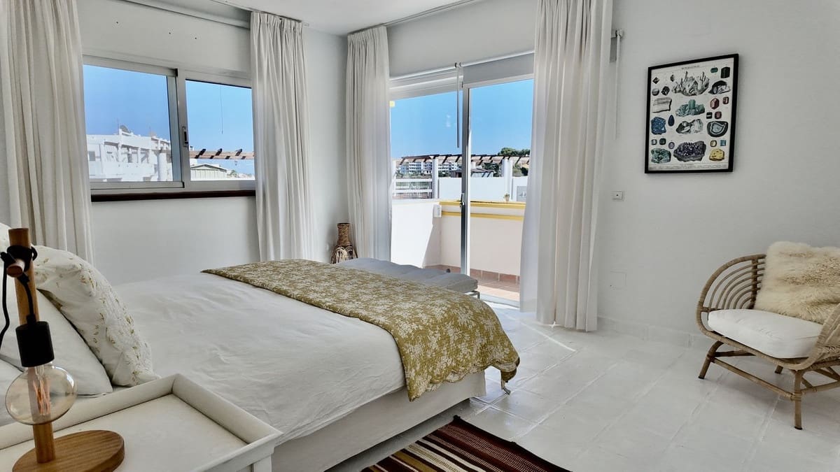 3 Zimmer Villa zu verkaufen in Miraflores mit Pool Garage - 675.000 € (Ref: 10125919)