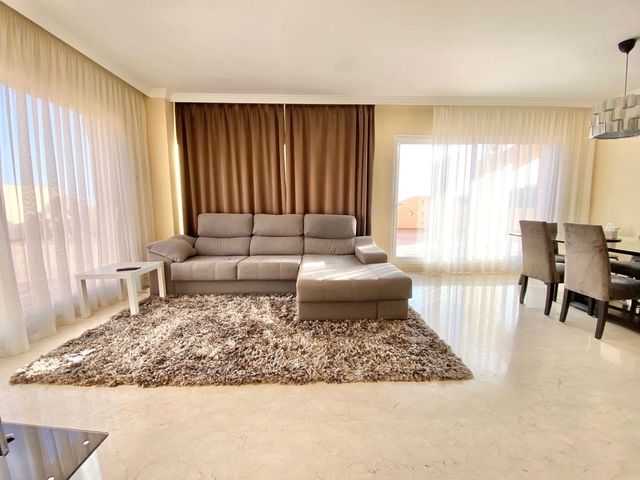 3 soveværelse Lejlighed til salg i El Rosario, Marbella med swimmingpool garage - € 615.000 (Ref: 10125923)