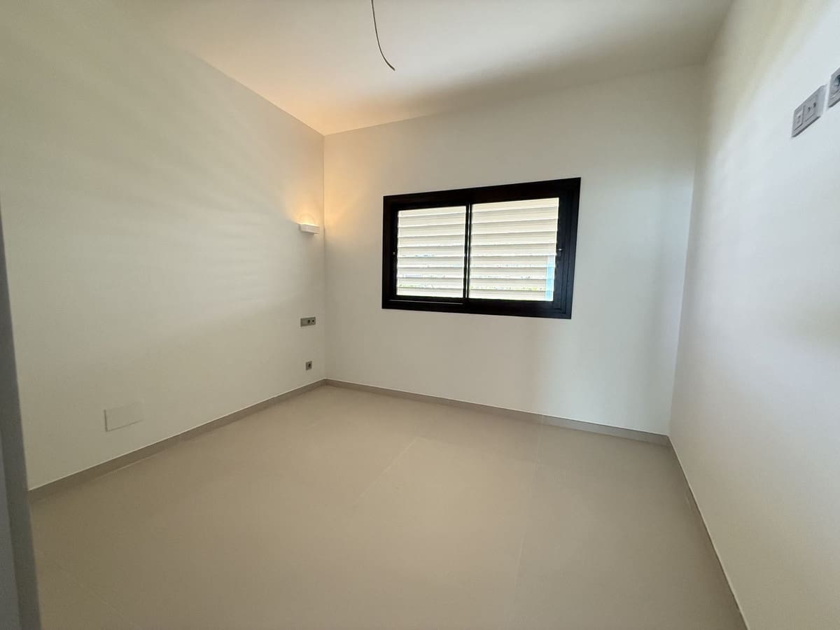 3 soveværelse Lejlighed til salg i Fuengirola med swimmingpool garage - € 990.000 (Ref: 10125926)
