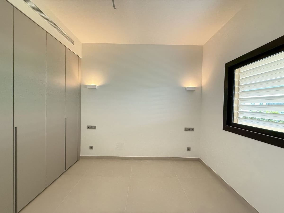 3 soveværelse Lejlighed til salg i Fuengirola med swimmingpool garage - € 990.000 (Ref: 10125926)