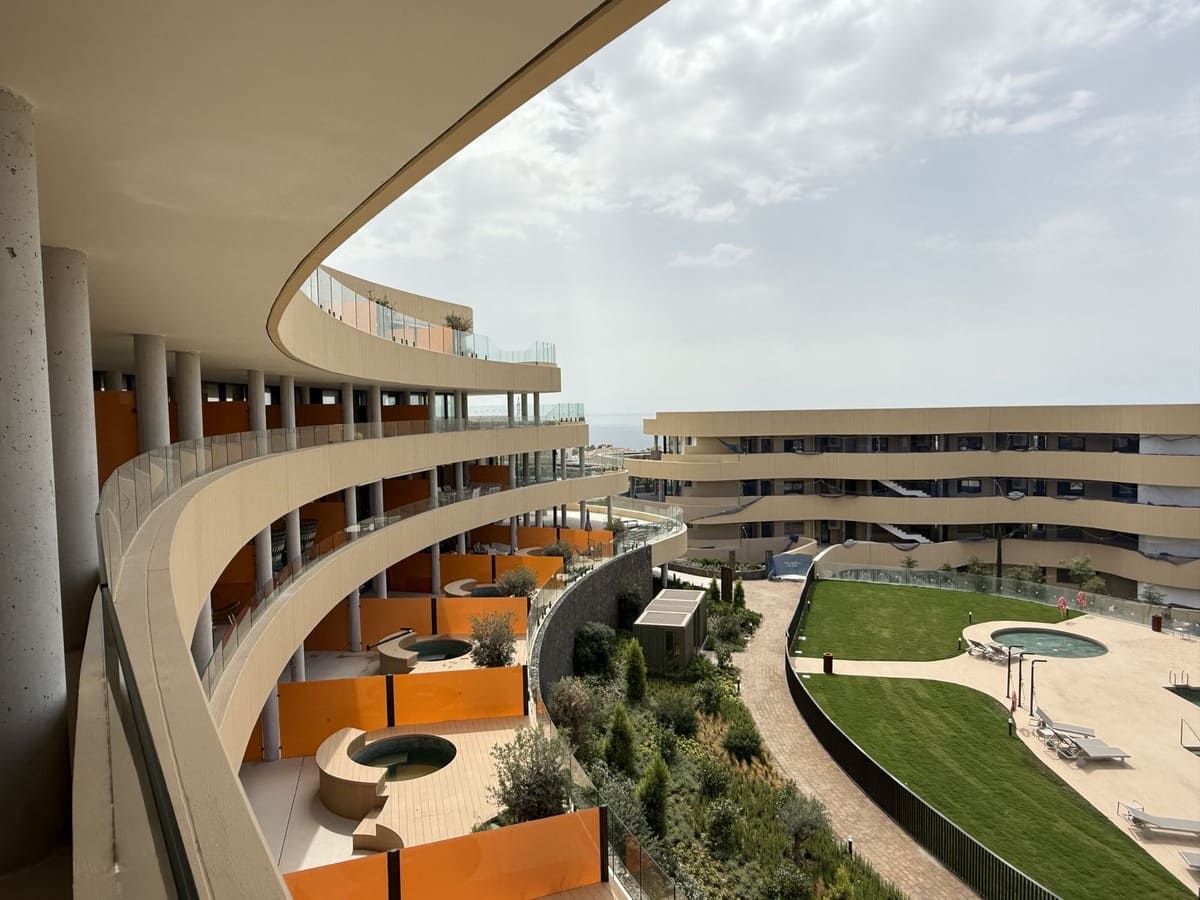 3 soveværelse Lejlighed til salg i Fuengirola med swimmingpool garage - € 990.000 (Ref: 10125926)
