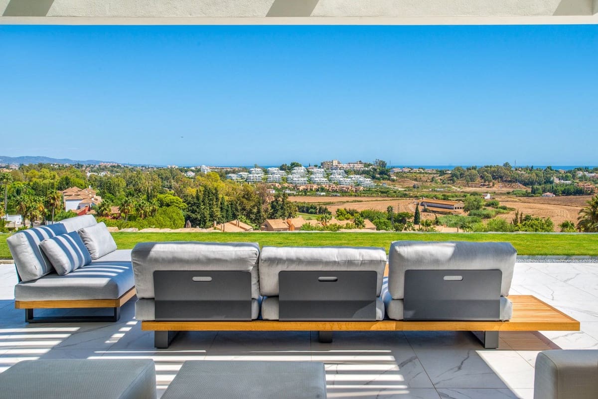 Apartamento de 3 habitaciones en Benahavís en venta con piscina garaje - 1.199.000 € (Ref: 10125927)