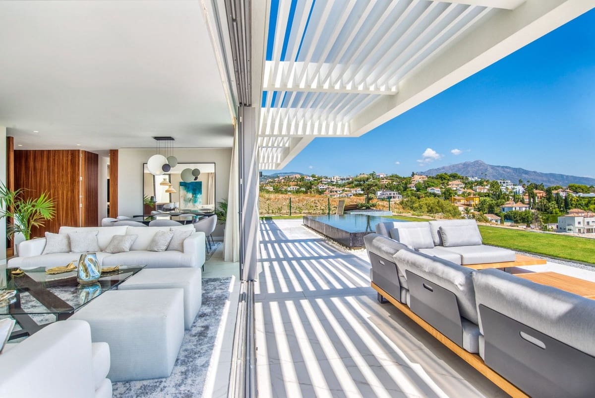 Apartamento de 3 habitaciones en Benahavís en venta con piscina garaje - 1.199.000 € (Ref: 10125927)