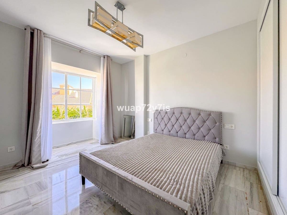 3 sypialnia Apartament na sprzedaż w Bel-Air z basenem - 384 900 € (Ref: 10125935)