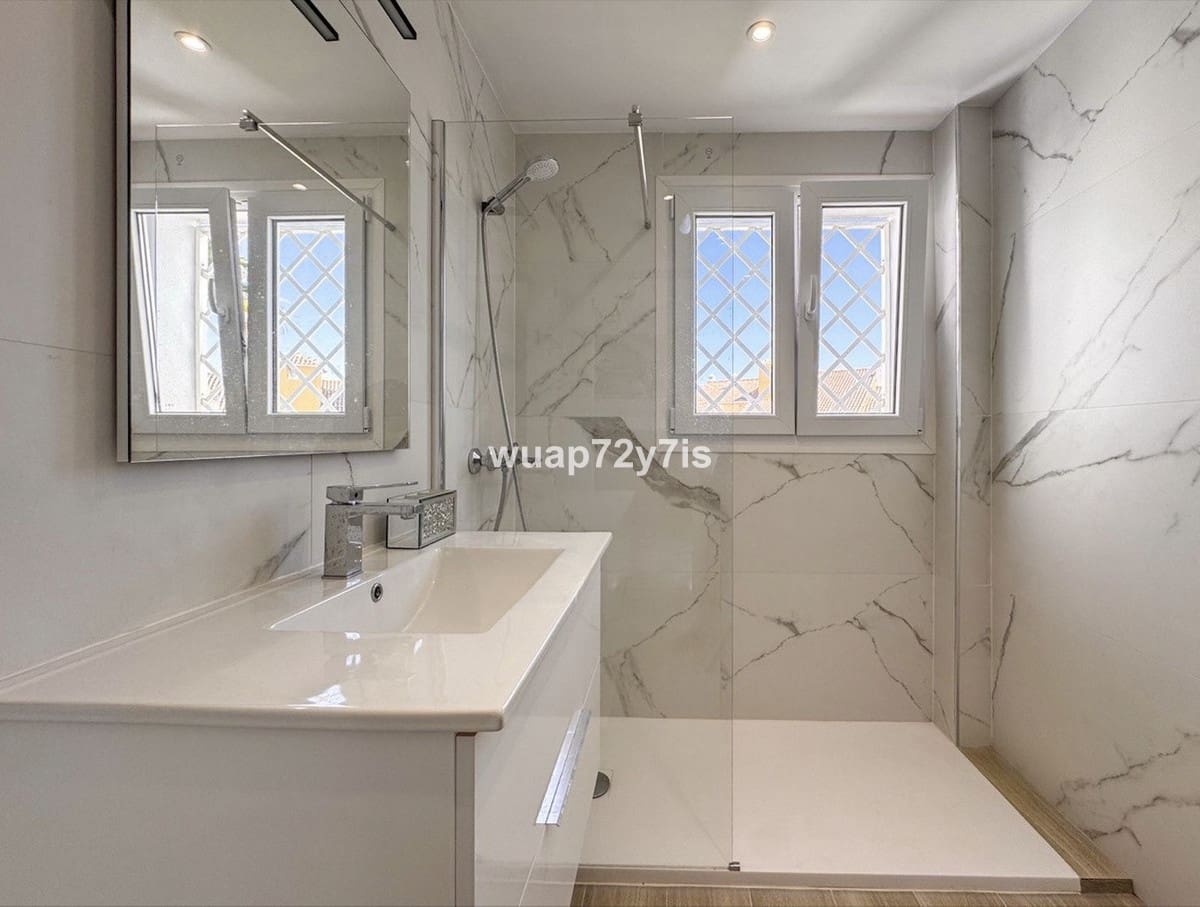 3 sypialnia Apartament na sprzedaż w Bel-Air z basenem - 384 900 € (Ref: 10125935)