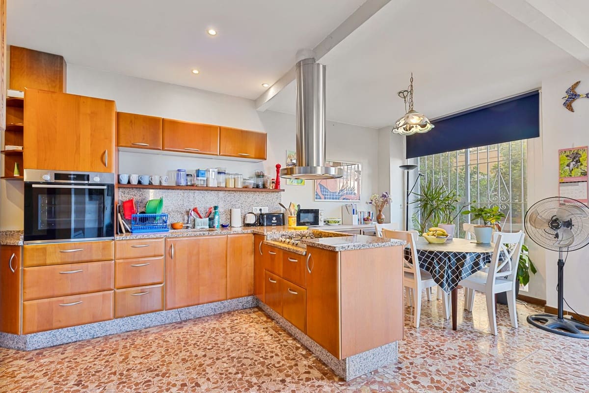 2 sovrum Lägenhet till salu i Fuengirola - 279 000 € (Ref: 10125936)