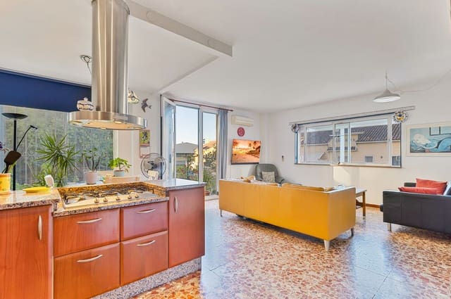 2 quarto Apartamento para venda em Los Boliches , Fuengirola - 279 000 € (Ref: 10125936)