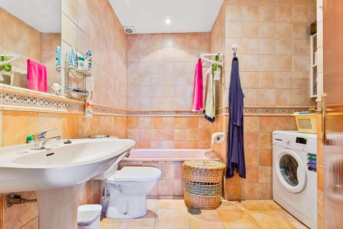 2 sovrum Lägenhet till salu i Fuengirola - 279 000 € (Ref: 10125936)