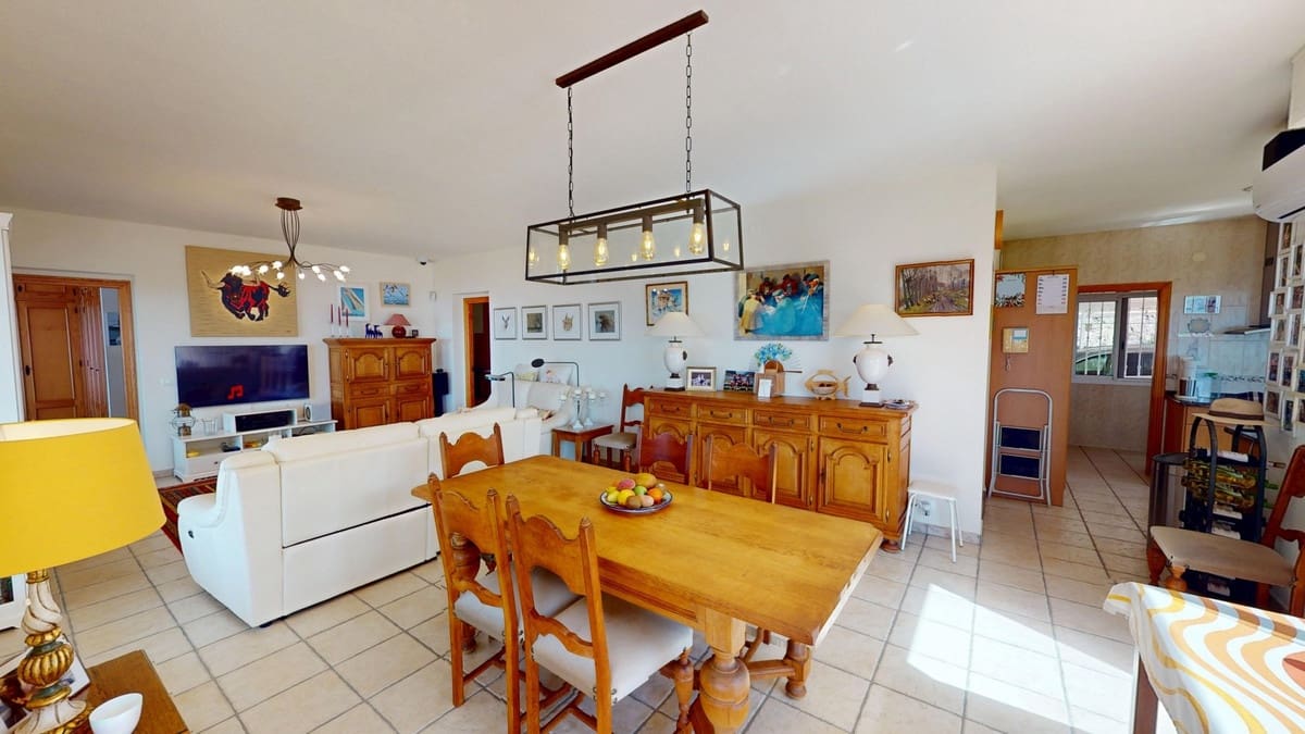4 Zimmer Villa zu verkaufen in Velez-Malaga mit Pool Garage - 895.000 € (Ref: 10125937)