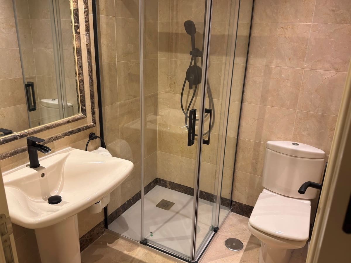 3 soverom Leilighet til salgs i Marbella med svømmebasseng garasje - € 840 000 (Ref: 10125943)