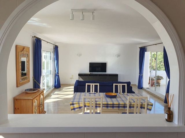 2 quarto Apartamento para venda em El Paraiso, Estepona com piscina garagem - 495 000 € (Ref: 10125944)