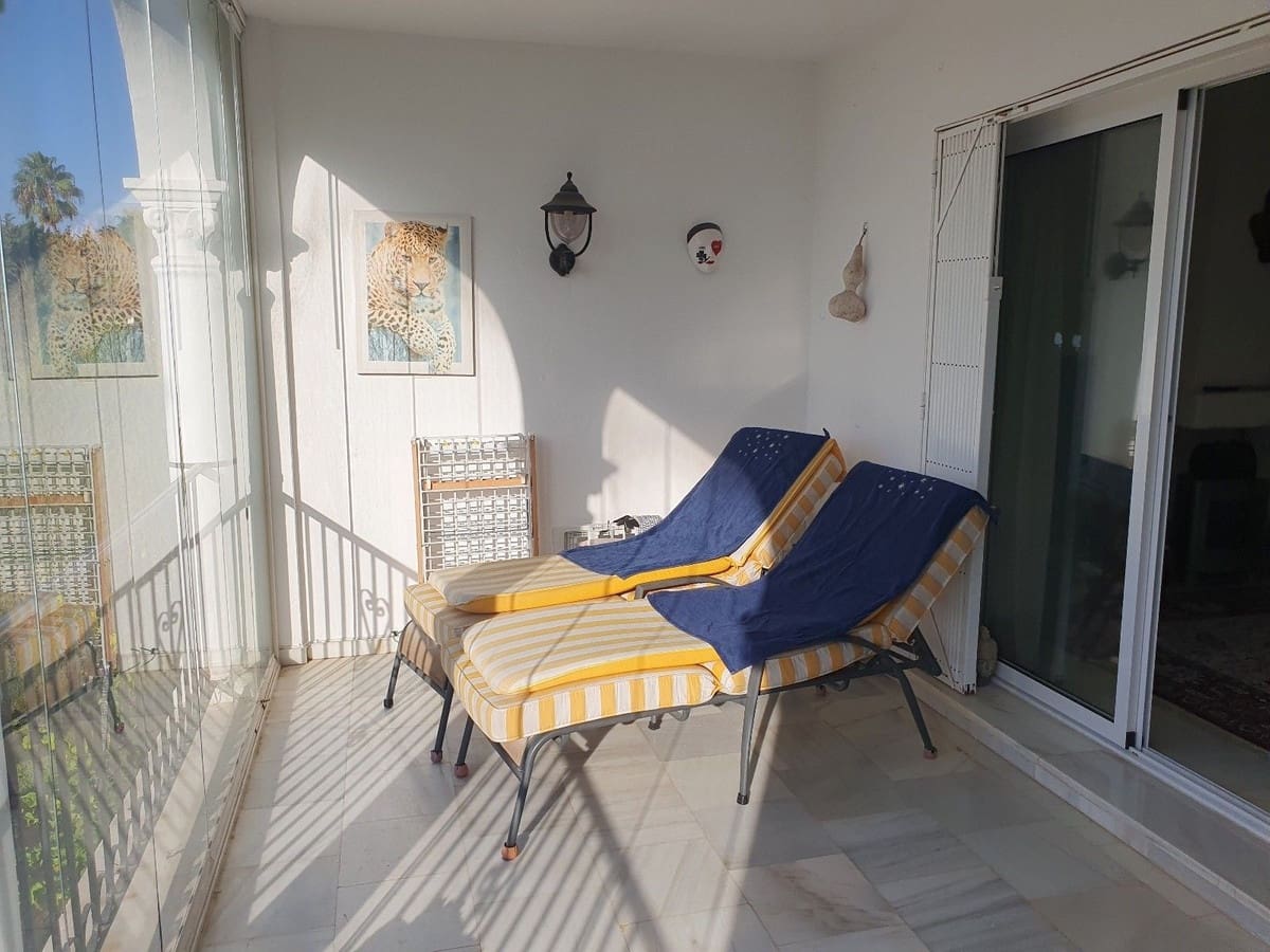 2 bedroom Apartment for sale in El Paraiso with pool garage - € 325,000 (Ref: 10125945)