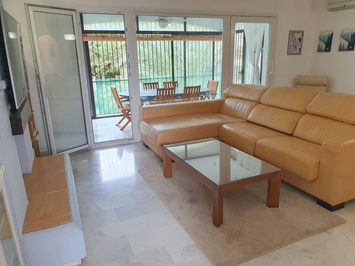 2 slaapkamer Appartement te koop in El Paraiso met zwembad garage - € 348.000 (Ref: 10125946)