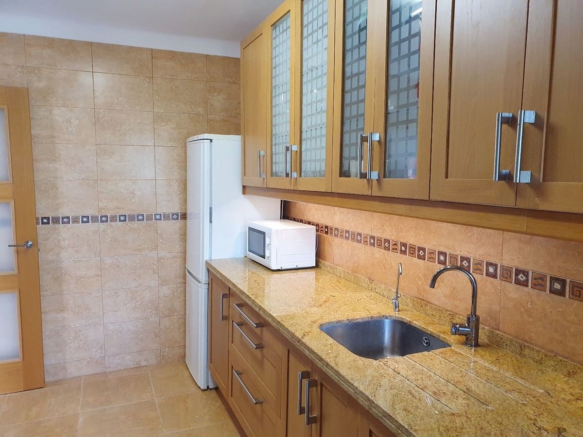 2 slaapkamer Appartement te koop in El Paraiso met zwembad garage - € 348.000 (Ref: 10125946)