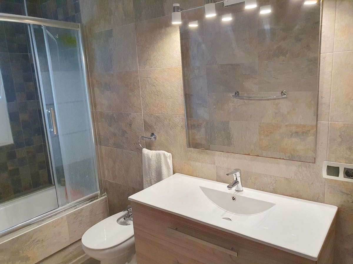 2 slaapkamer Appartement te koop in El Paraiso met zwembad garage - € 348.000 (Ref: 10125946)