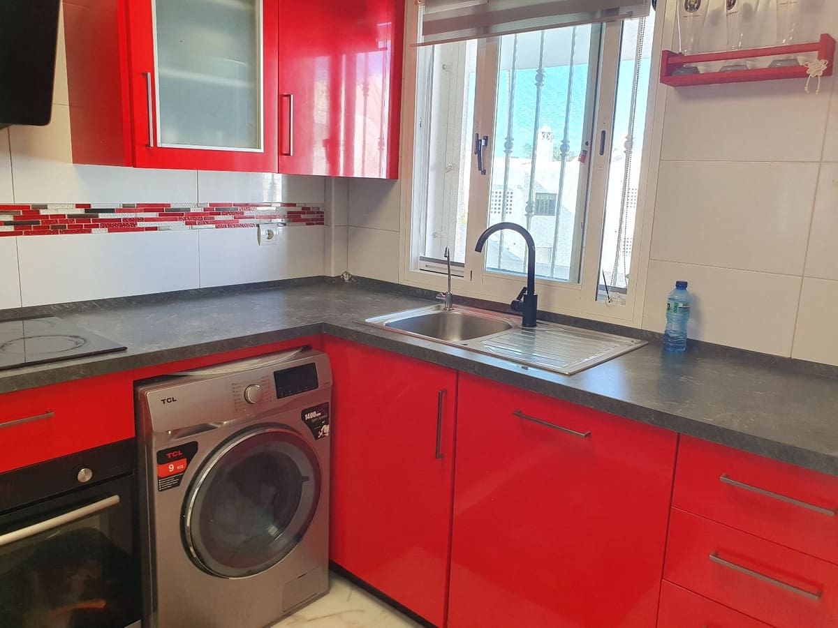 2 bedroom Apartment for sale in El Paraiso with pool - € 340,000 (Ref: 10125947)