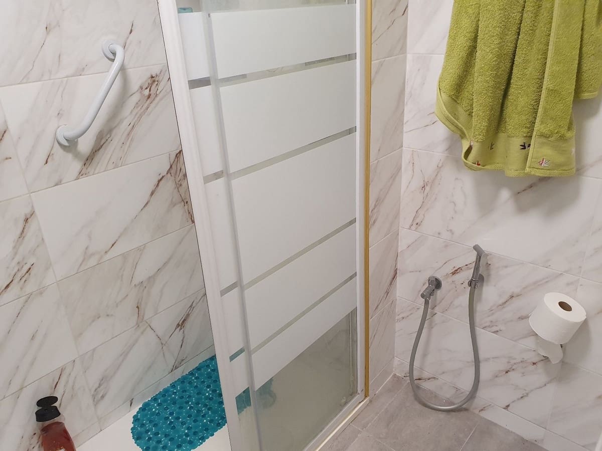 2 bedroom Apartment for sale in El Paraiso with pool - € 340,000 (Ref: 10125947)