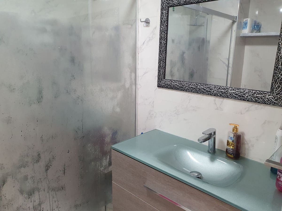 2 bedroom Apartment for sale in El Paraiso with pool - € 340,000 (Ref: 10125947)