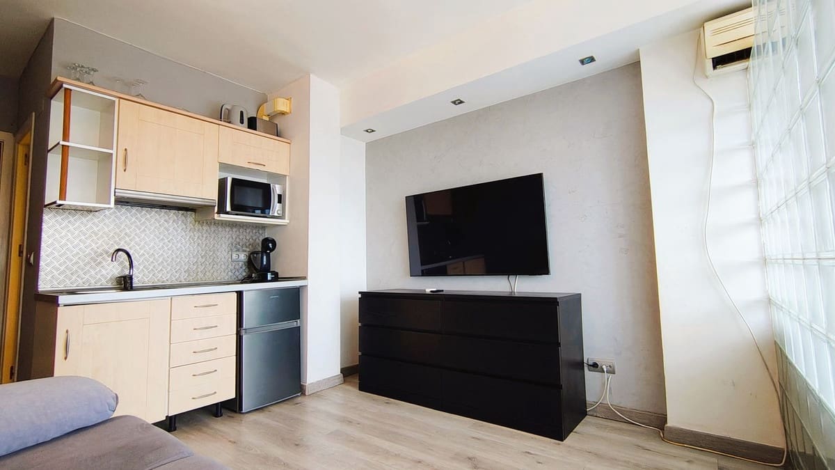 Apartamento en Nueva Andalucia en venta con piscina - 189.000 € (Ref: 10125948)