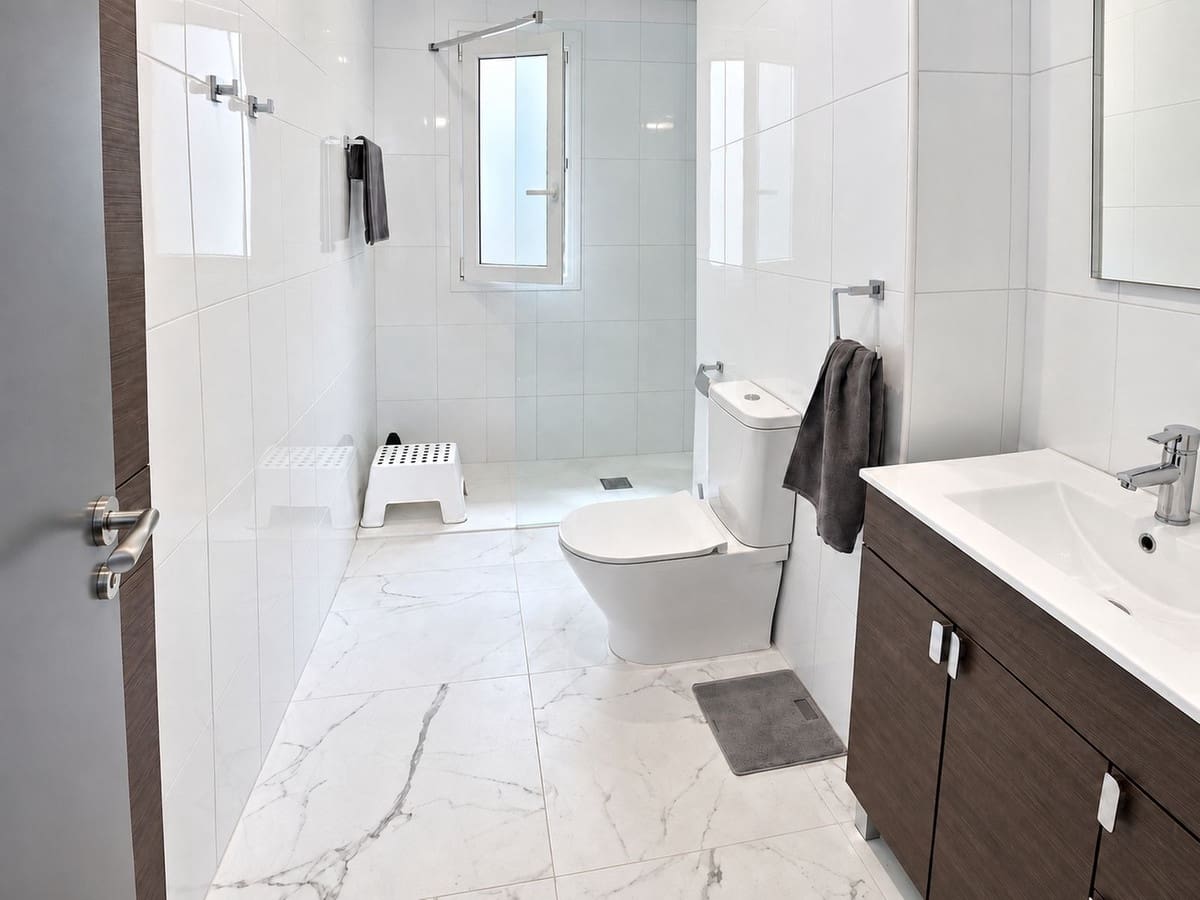 3 chambre Appartement à vendre à Nueva Andalucia avec garage - 375 000 € (Ref: 10125949)