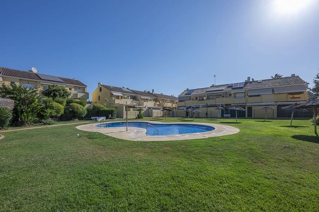 3 camera da letto Casa in vendita in Las Lomas, Estepona con piscina garage - 364.000 € (Rif: 10125951)