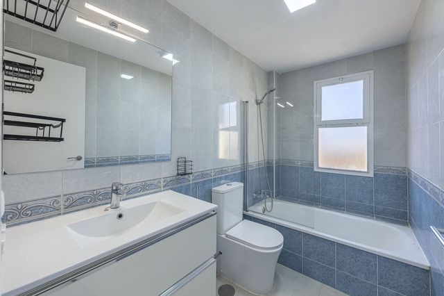 3 camera da letto Casa in vendita in Las Lomas, Estepona con piscina garage - 364.000 € (Rif: 10125951)