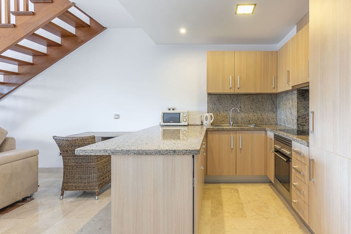 Apartamento de 1 habitación en El Paraiso en venta con piscina garaje - 319.000 € (Ref: 10125952)