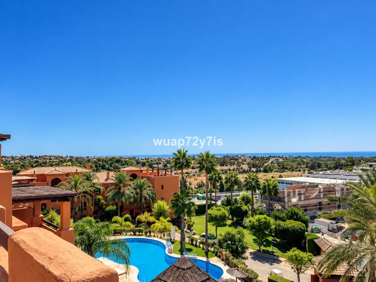 2 bedroom Apartment for sale in Benahavis with pool garage - € 495,000 (Ref: 10125953)