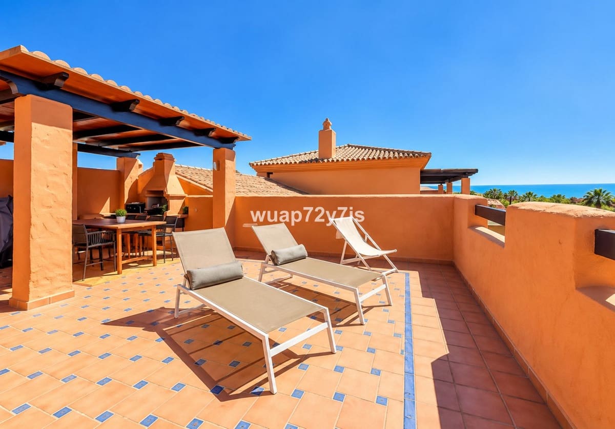 2 bedroom Apartment for sale in Benahavis with pool garage - € 495,000 (Ref: 10125953)