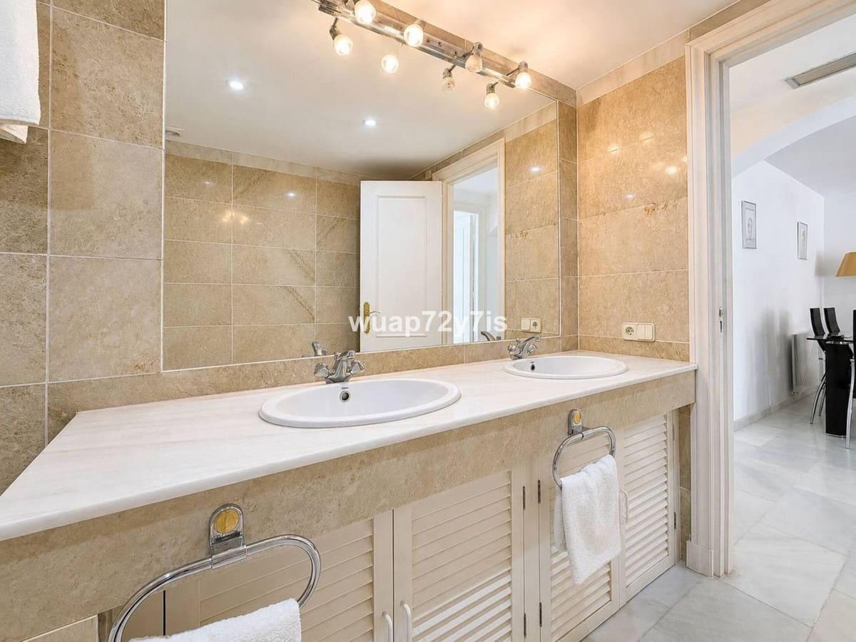 2 chambre Maison de Ville à vendre à El Paraiso avec piscine garage - 395 000 € (Ref: 10125954)