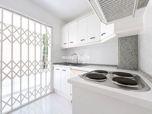 2 camera da letto Casa in vendita in El Paraiso, Estepona con piscina garage - 395.000 € (Rif: 10125954)