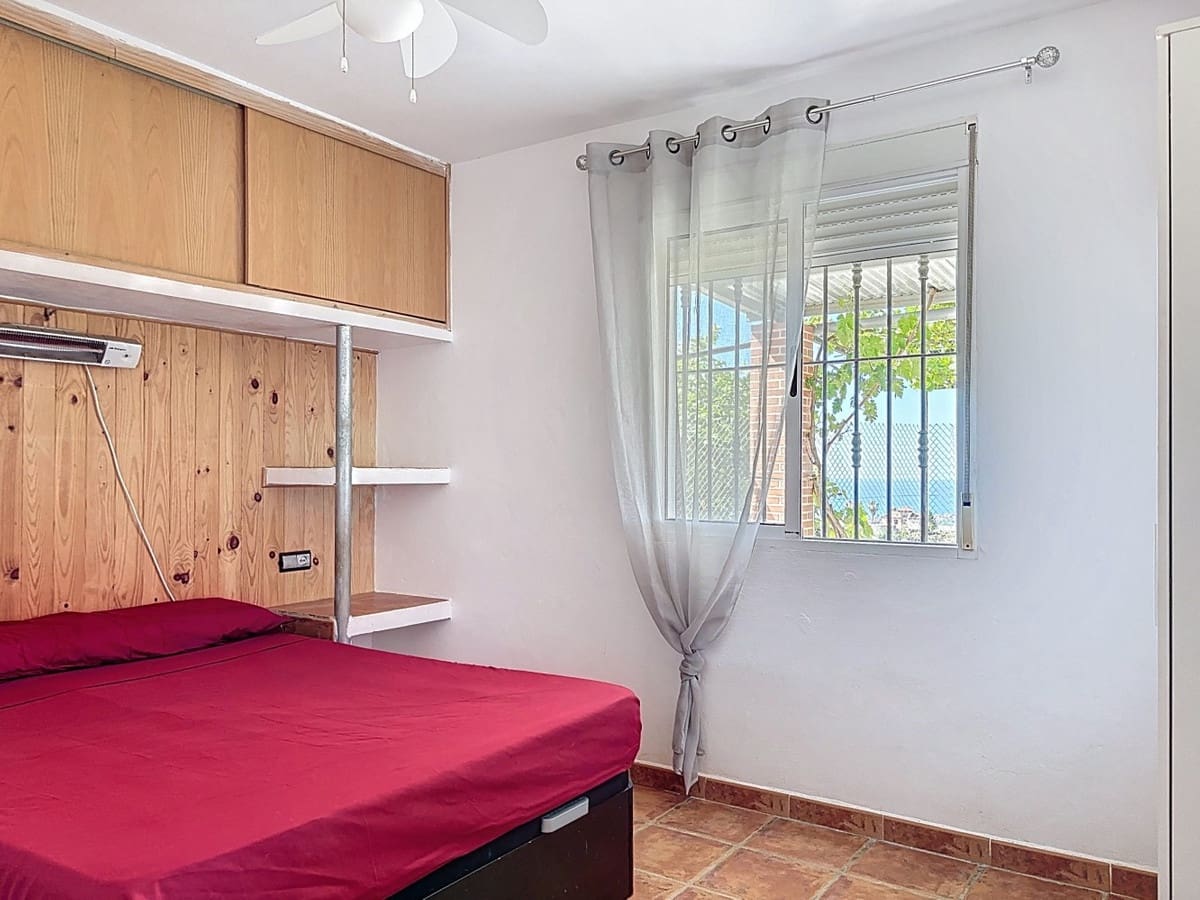 3 soveværelse Finca/Landehus til salg i Velez-Malaga med swimmingpool garage - € 340.000 (Ref: 10125961)