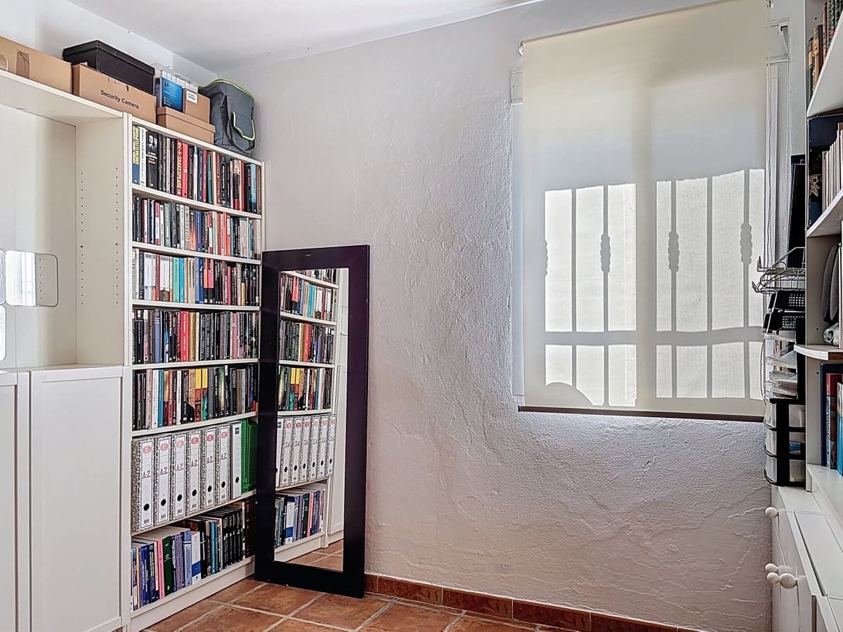 3 soveværelse Finca/Landehus til salg i Velez-Malaga med swimmingpool garage - € 340.000 (Ref: 10125961)