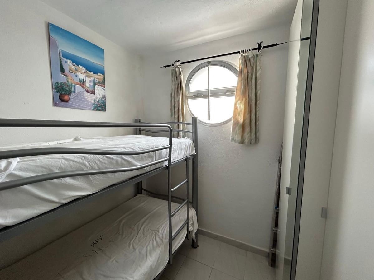 1 soverom Leilighet til salgs i El Paraiso med svømmebasseng garasje - € 275 000 (Ref: 10125962)