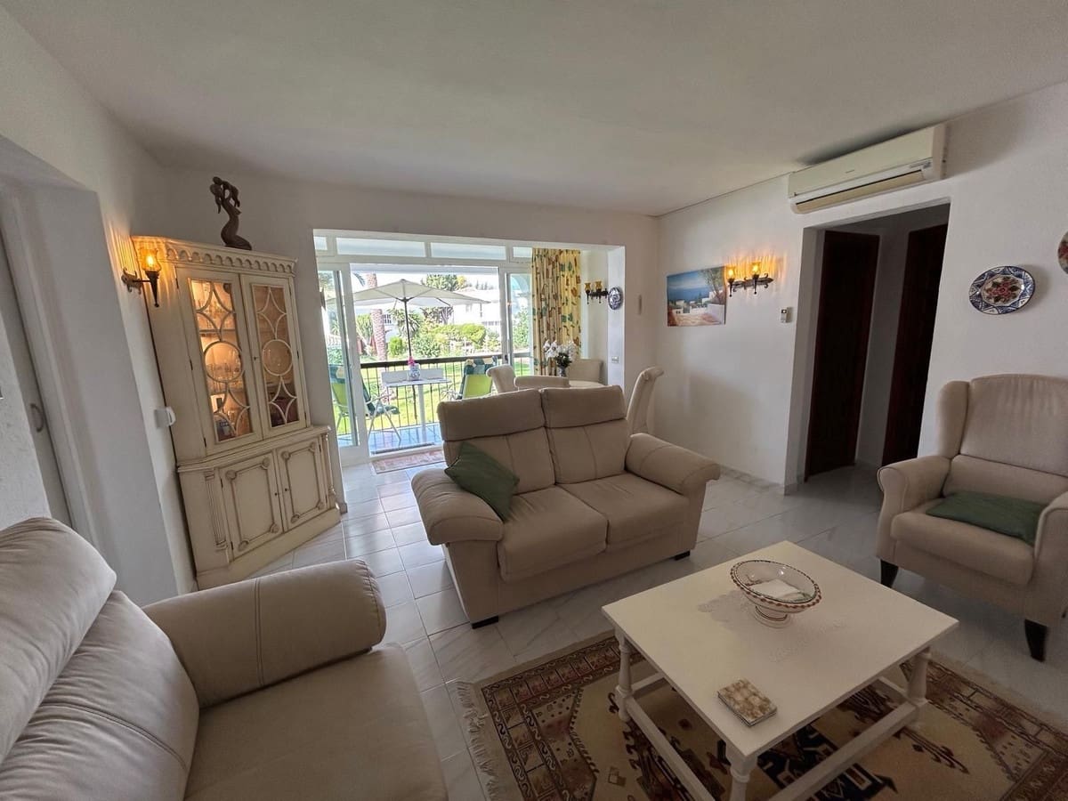 1 soverom Leilighet til salgs i El Paraiso med svømmebasseng garasje - € 275 000 (Ref: 10125962)