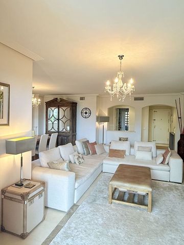 2 sovrum Lägenhet till salu i La Quinta, Benahavís med pool garage - 465 000 € (Ref: 10125964)