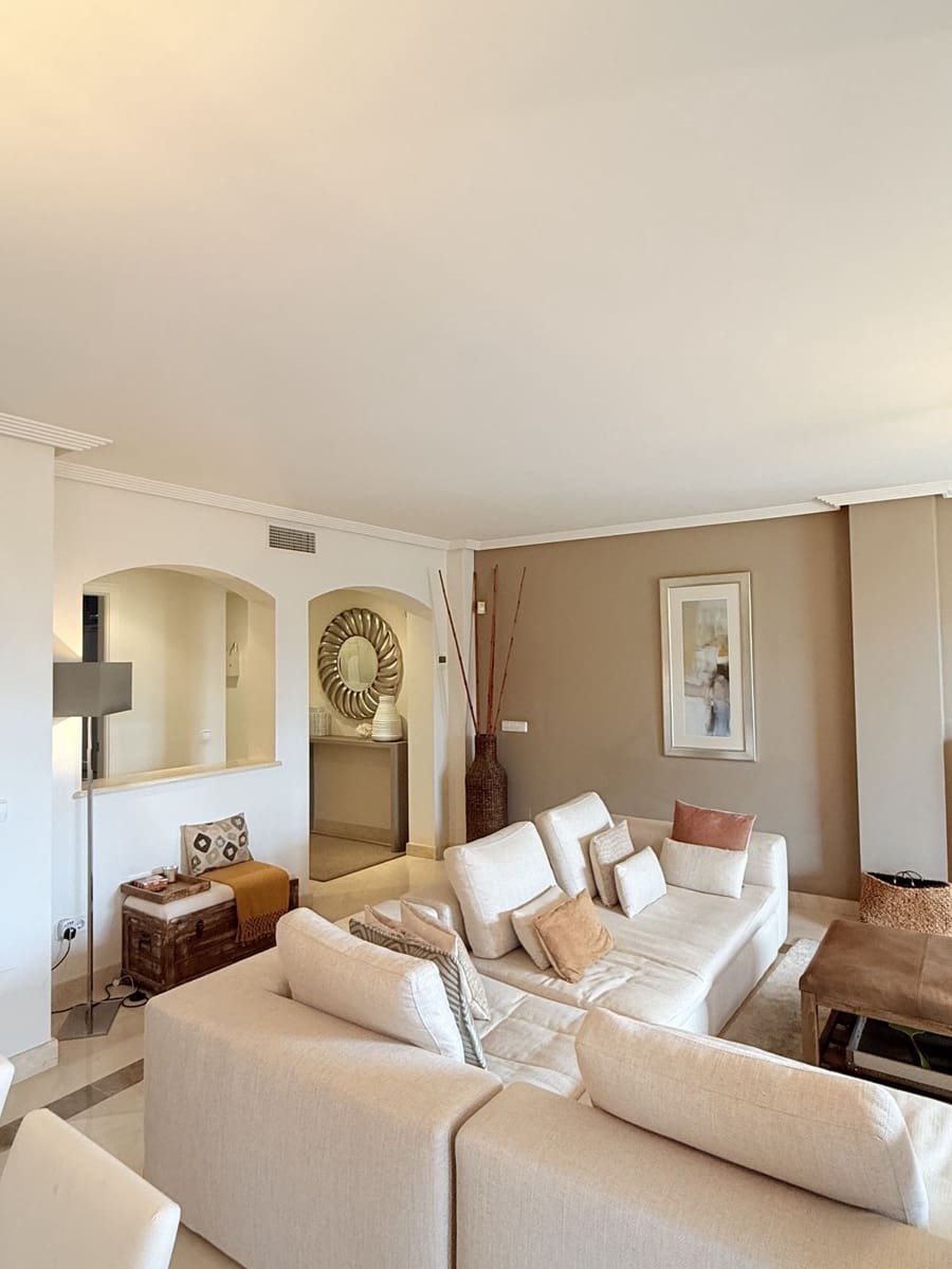 2 sovrum Lägenhet till salu i Benahavis med pool garage - 465 000 € (Ref: 10125964)